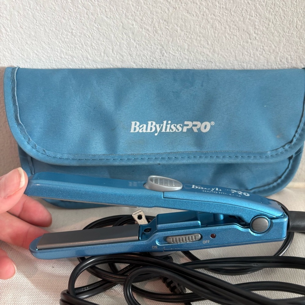 BaBylissPRO Blue Hair Straightener with Case